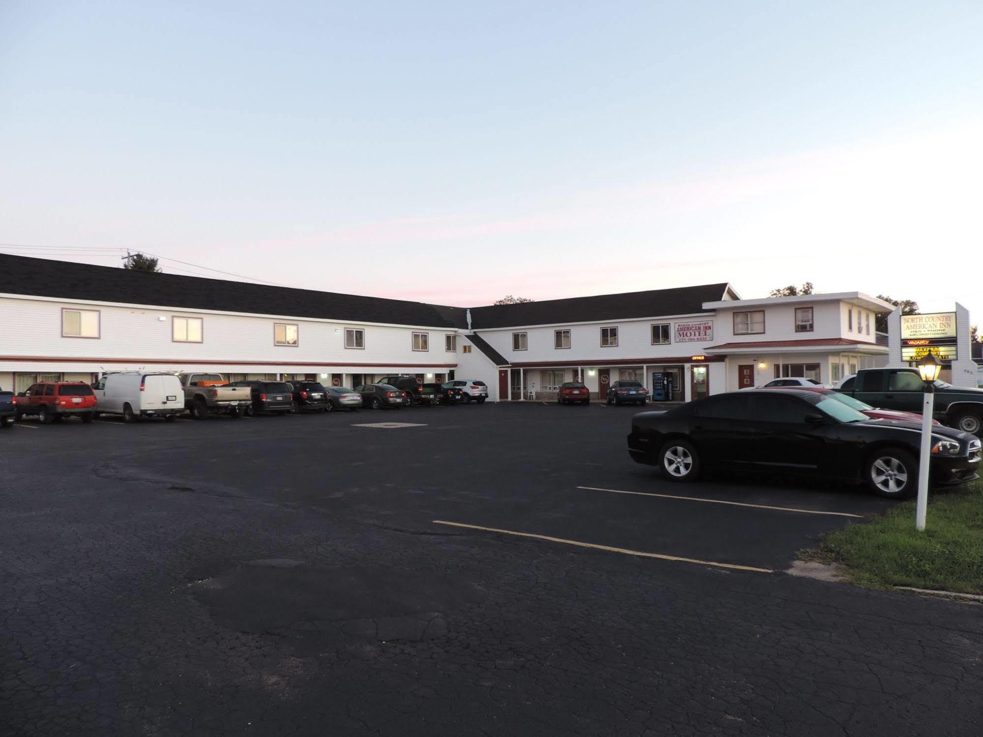 North Country American Inn Kalkaska Dış mekan fotoğraf