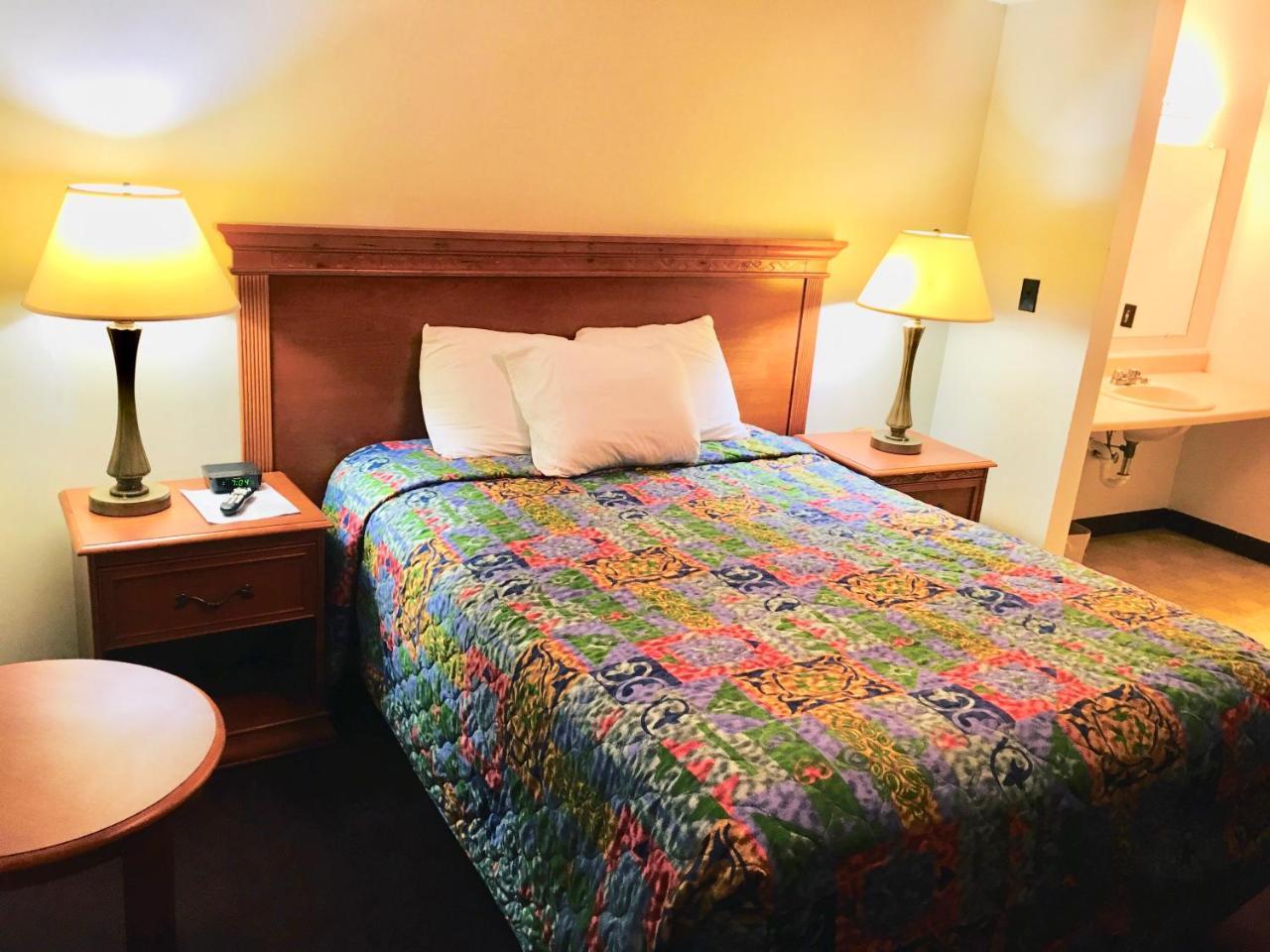 North Country American Inn Kalkaska Dış mekan fotoğraf