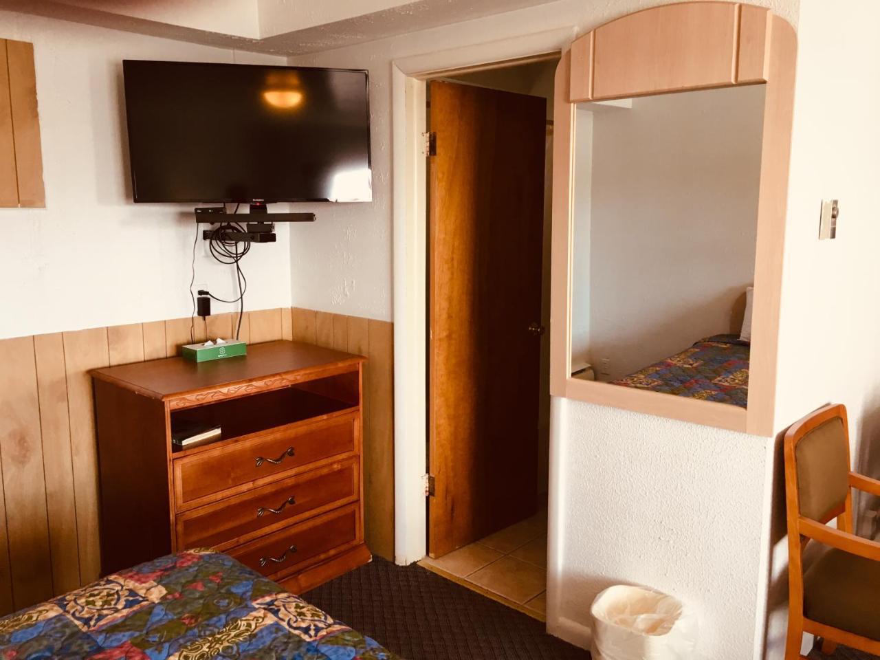 North Country American Inn Kalkaska Dış mekan fotoğraf