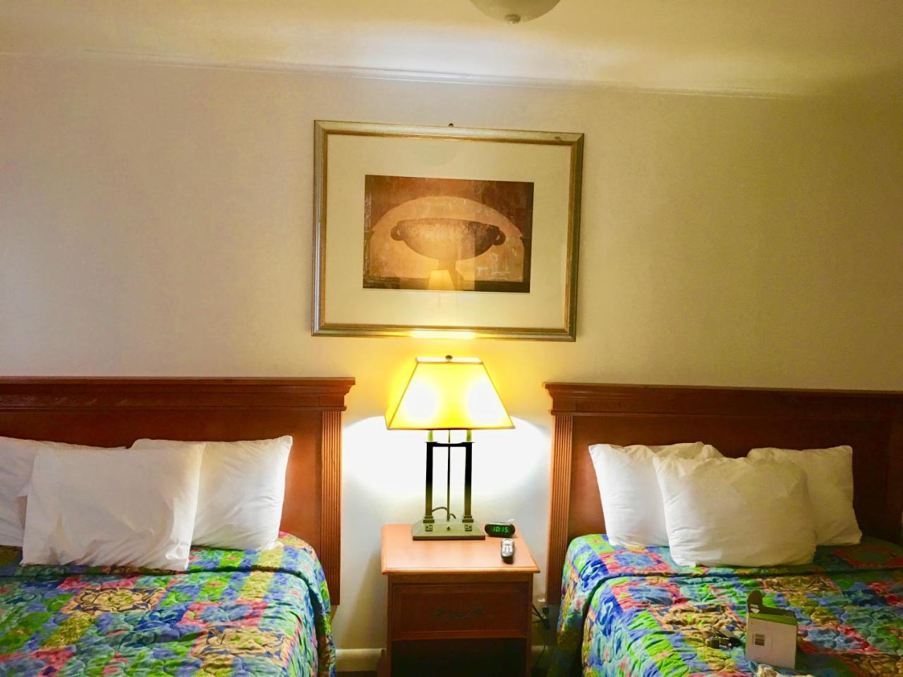 North Country American Inn Kalkaska Dış mekan fotoğraf